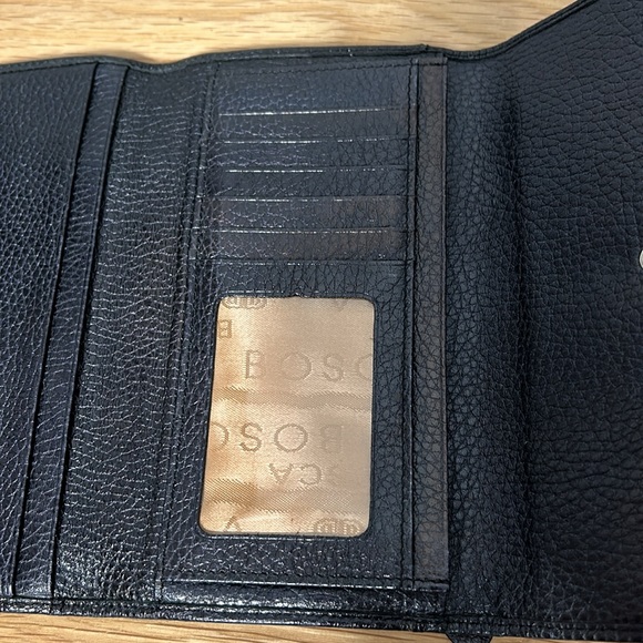 Bosca Pebble Leather Functional Wallet - gently used - Picture 6 of 16